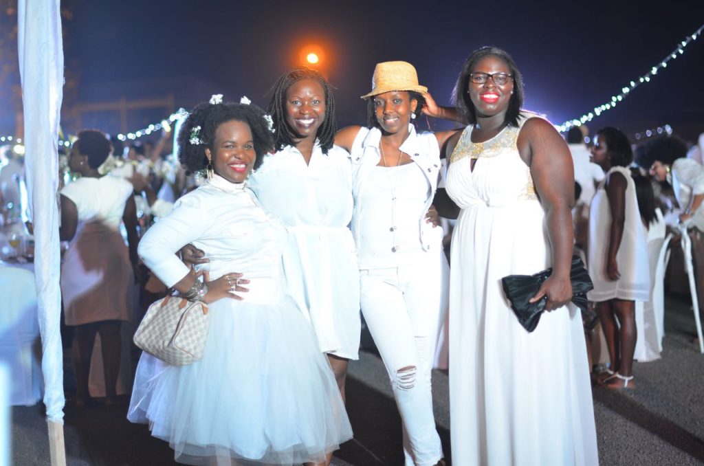 Diner en Blanc Kigali 2016.